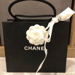 Chanel shopping bag small size